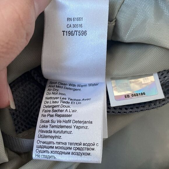 North Face crossbody bag logo Embroidered Red Stitching OS Hiking Shopping Light - Picture 9 of 10